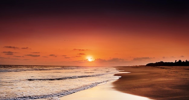 Schöner Strand bei Sonnenaufgang Sonnenuntergang in Mexiko