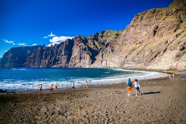 Schöner Strand Playa de los Guios in Los Gigantes, Teneriffa, Kanarische Inseln, Spanien