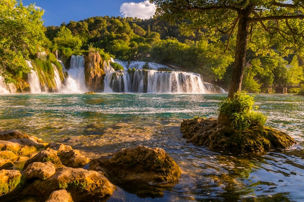 Schöner Wasserfall Skradinski Buk im Nationalpark Krka Dalmatien Kroatien Europa