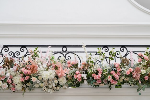 Foto schönes blumenarrangement für eine hochzeit