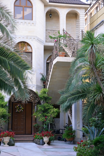 Schönes Haus und gemütliche Terrasse