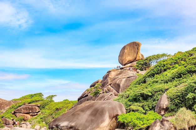 Foto schönes meer und blauer himmel in similan-insel, andaman-meer, thailand