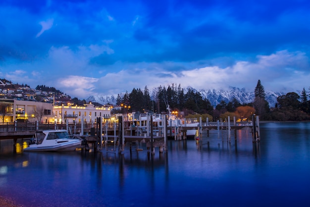 schönes szenisches von queenstown Pier das meiste populäre Reiseziel in der Südinsel neu