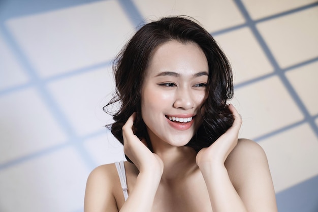 Schönheitsfoto einer jungen Asiatin