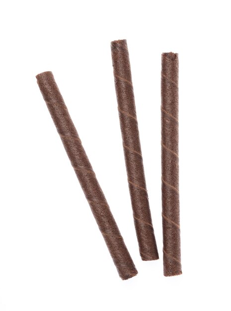 Schokoladen-Wafer-Sticks isoliert auf weißem Hintergrund.