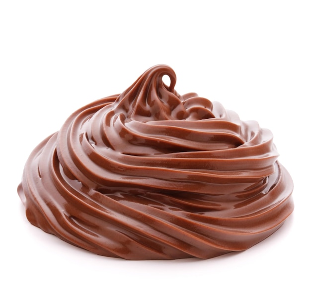 Schokoladencremestrudel lokalisiert auf weißem Hintergrundausschnitt