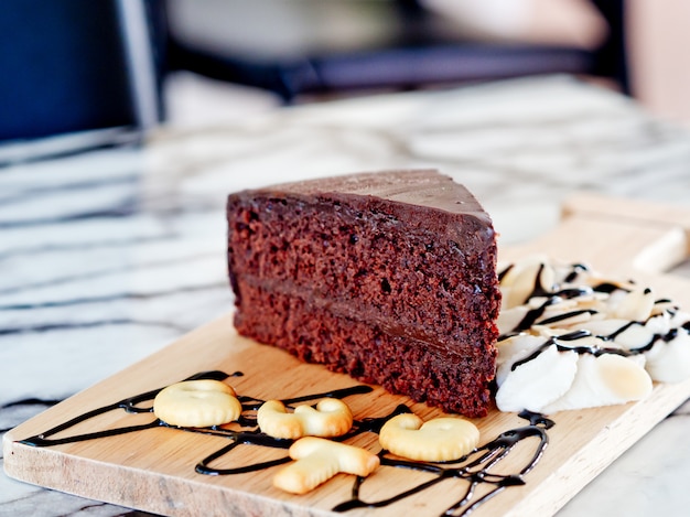 Schokoladenkuchen zum Frühstück