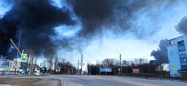 Schrecken des Krieges in der Ukraine Tschernigow ist die Heldestadt Feuer während des Krieges