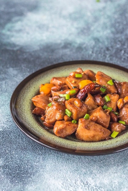 Schüssel Kung Pao Huhn