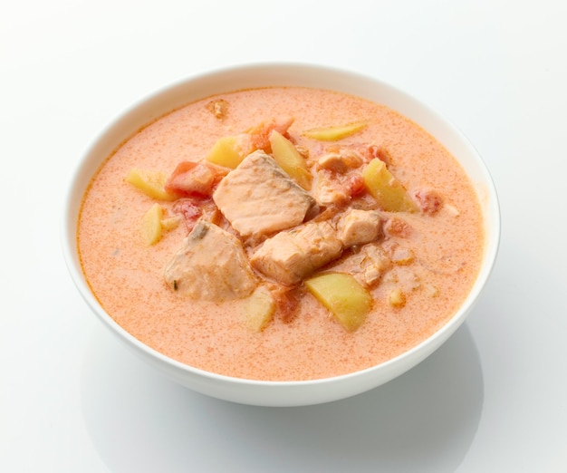 Schüssel Lachssuppe