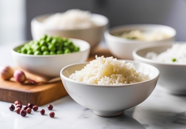 Schüssel mit Reis und Erbsen zum Kochen von Erbsenrisotto-Rezept in der generativen KI der Landhausküche