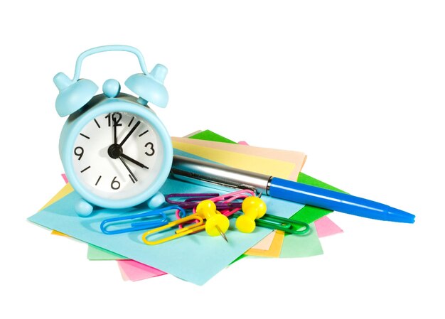 Schulkonzept auf leerem Hintergrund für die Back-to-School-Werbung