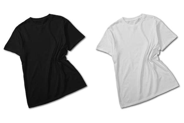Schwarz-weißes T-Shirt mit kurzen Ärmeln, Draufsicht mit flachem Lay-Konzept isoliert auf einfarbigem Hintergrund