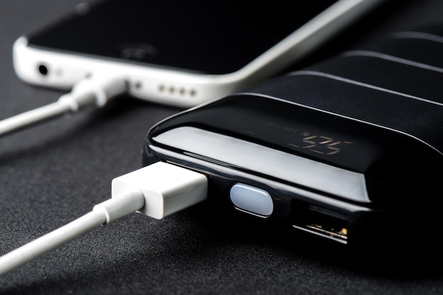 Schwarze Powerbank