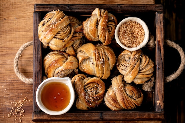 Schwedische Kardamombrötchen Kanelbulle