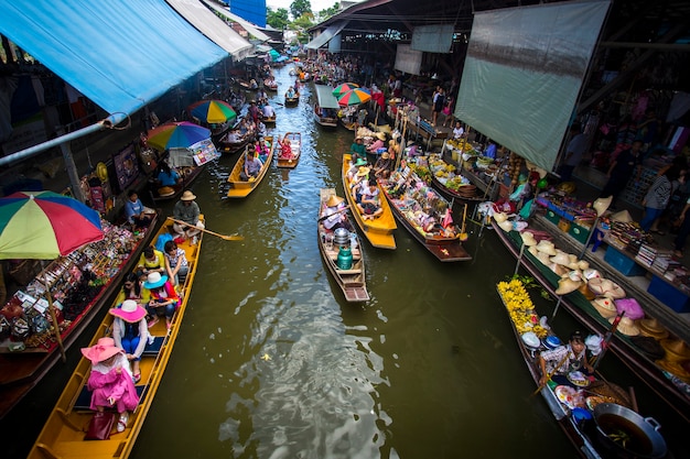 schwimmender Markt