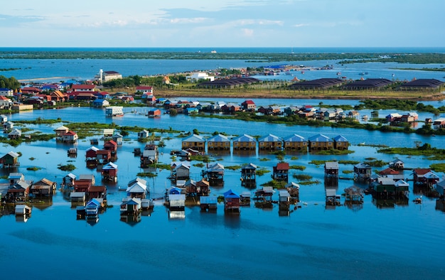 Schwimmendes Dorf in Tonle Sap