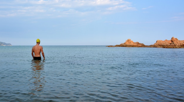 Schwimmerausbildung am Strand