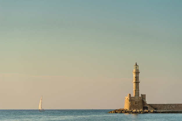 Foto seamark y un velero son la buena combinación para el tiro