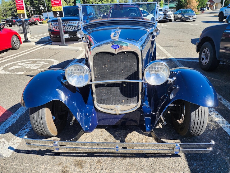 Foto seattle, wa, eua, 4 de julho de 2024 1930 ford model a v8 roadster cor azul ford model a v8 roadster é um carro mais popular do mundo