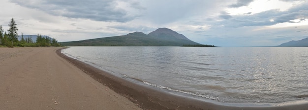 Seepanorama auf der Putorana-Hochebene