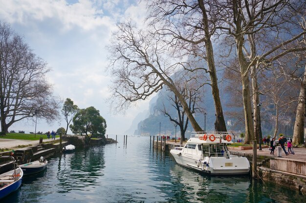 Seepromenade, Garda, Italien