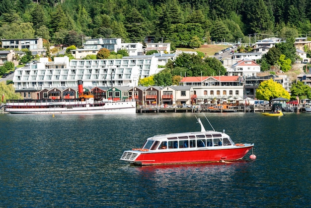 Seeufer von Queenstown City, Neuseeland