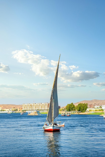 Segelboot fahren auf dem Nil