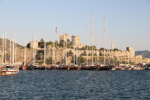 Segelboote im Jachthafen von Bodrum