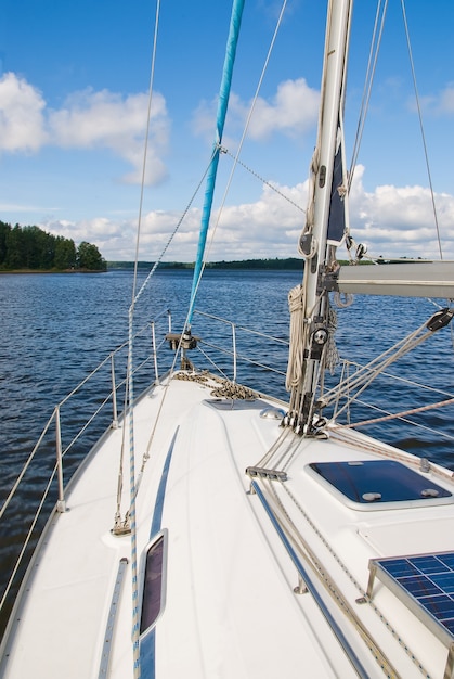 Segelyacht im Finnischen Meerbusen