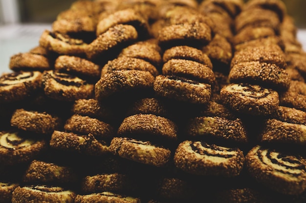 Seleção variada de biscoitos de chá e biscoitos de chocolate