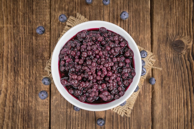 Selektiver Fokus der konservierten Blaubeeren