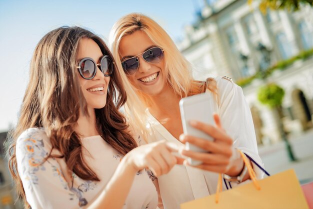 Selfie nach einem guten Einkauf