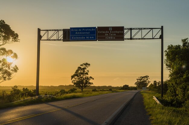 Sello de entrada a la zona de protección del medio ambiente de la Estación Ecológica de Taim