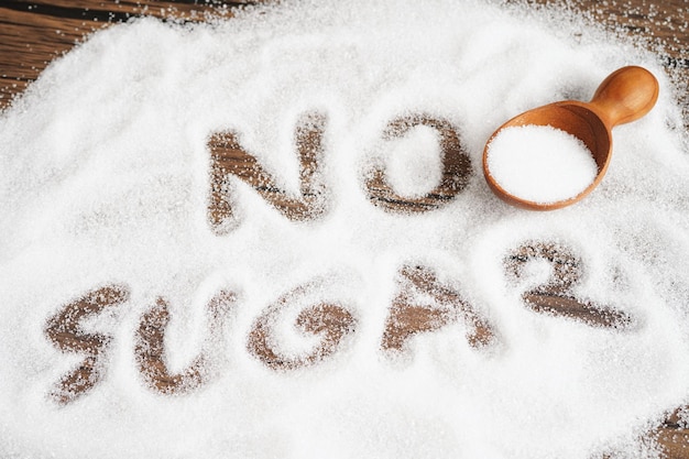 Sem açúcar açúcar granulado doce com dieta de prevenção de diabetes de texto e perda de peso para uma boa saúde