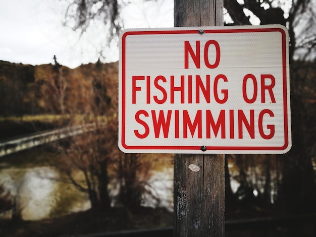 Foto sem sinal de pesca ou de natação