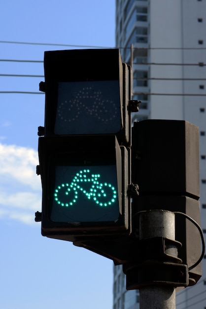 Foto semáforo verde para bicicleta