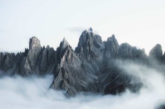 Senderismo en el brumoso Tre Cime di Lavaredo