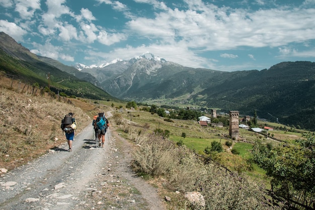 Senderismo trekking en las montañas