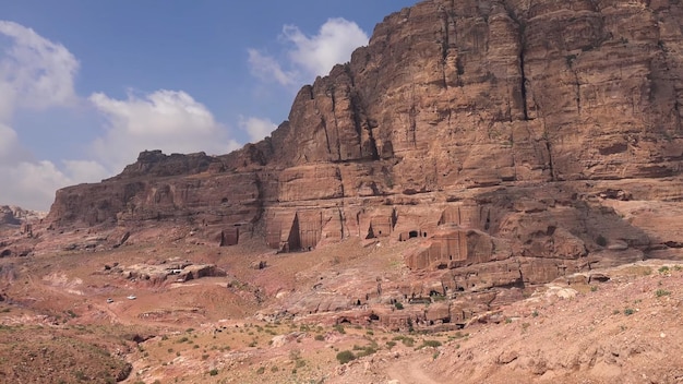 Sendero Umm Al Biyara en Petra Jordania Sitio del Patrimonio Mundial