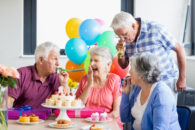 Senioren feiern Geburtstag