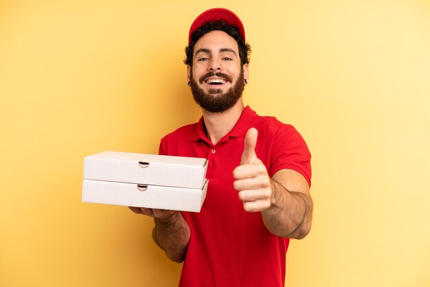 Sentindo-se orgulhoso sorrindo positivamente com polegares para cima