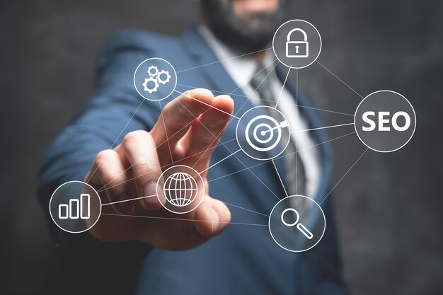 SEO und Symbole auf dem virtuellen Bildschirm