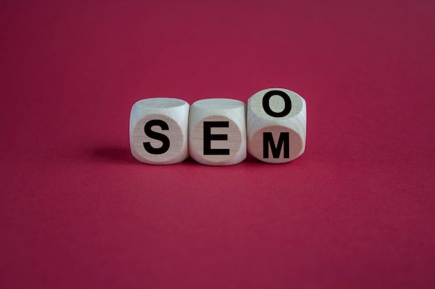 SEO versus SEM Convirtió un cubo y cambió la expresión SEO a SEM o viceversa