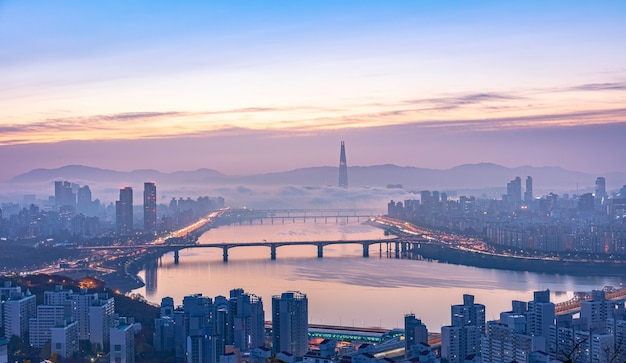 Foto seoul city sunrise e rio han na coreia do sul