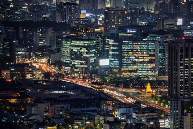 Seoul Wolkenkratzer in der Nacht, Südkorea.