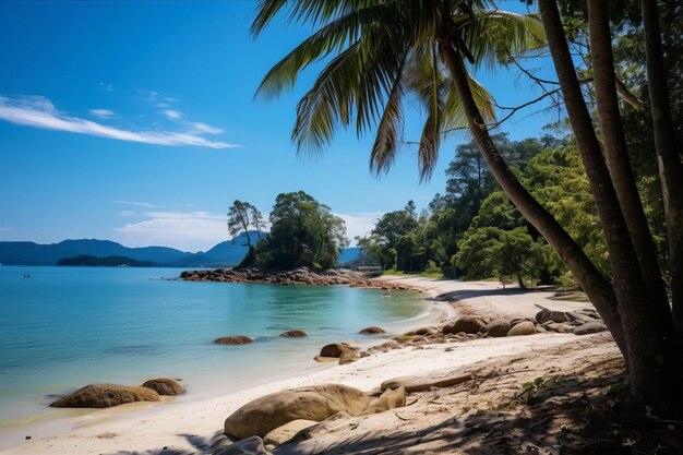 Foto serenidad tranquilizadora un paisaje de playa impresionante en la isla de sapi en kota kinabalu sabah malasia marzo