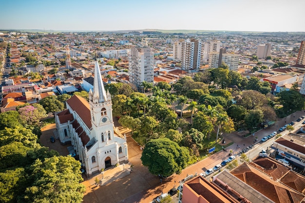 Sertaozinho São PauloBrasil Por volta de junho de 2022 Vista aérea do centro da cidade de Sertãozinho Igreja Matriz