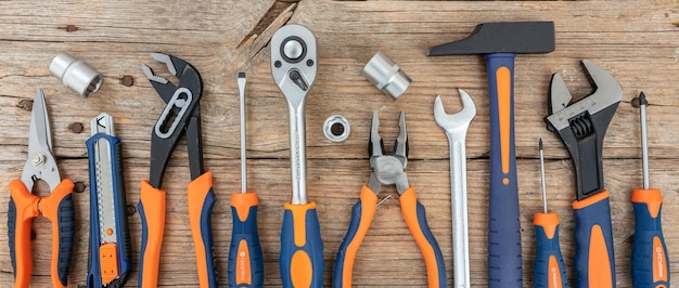 Servicio de reparación de herramientas de trabajo, hardware en madera, bricolaje, mantenimiento del hogar, personal de mantenimiento