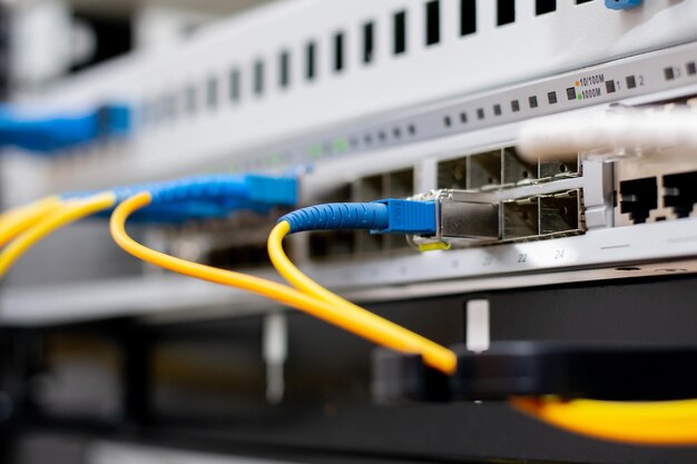 Servidor de fibra de Internet conexión a Internet servidor rack gabinete minería de criptomoneda criptomoneda bitcoin